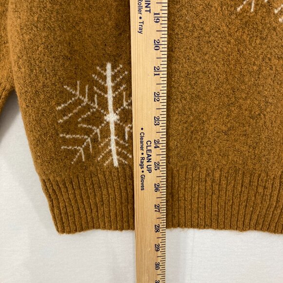 Dreamers Medium/Large Brown Snow Flake Print Cozy Fuzzy Slouchy Sweater - Picture 4 of 9